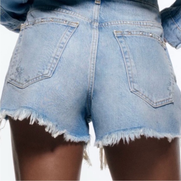 Zara Denim Shorts Gemstone Rhinestone Bejeweled
Studs Distressed - Picture 7 of 7